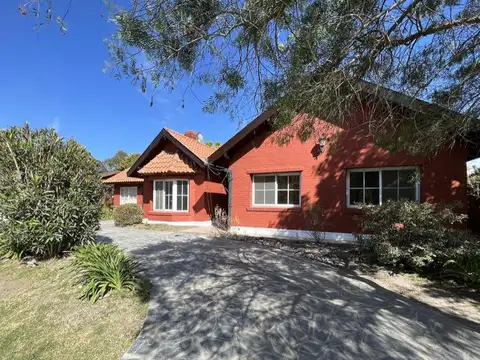 Casa en Alquiler de 3 dormitorios