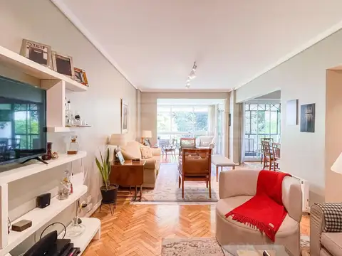 Mendoza  al 3100 Entre Zapiola y  Cap. Gral. Ramón Freire