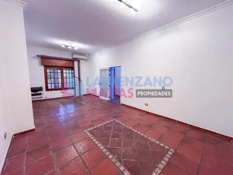 VENTA CASA 7 AMBIENTES CON PATIO, TERRAZA Y PARRILLA EN VILLA URQUIZA