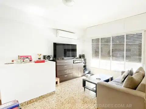 Depto Tipo Casa en Venta de 6 ambientes