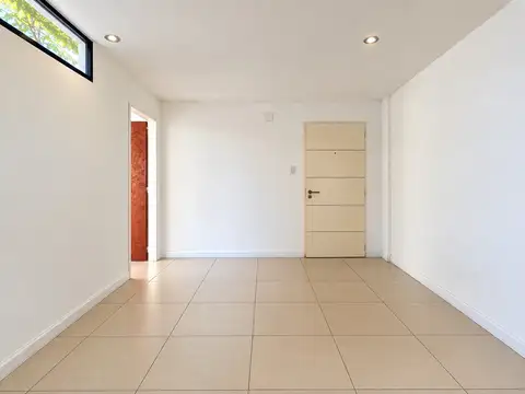 Oficina 4 ambientes con 1 baño