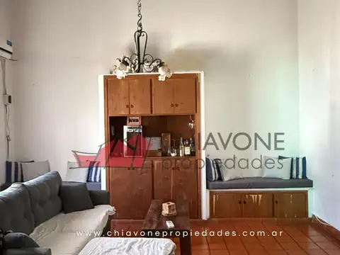 Casa 3 ambientes con 2 baños