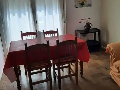 Hipólito Yrigoyen 1200