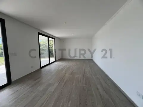 Casa en Venta 1 año