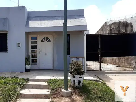 Casa en venta - 2 Dormitorios 1 Baño - Cochera - 200Mts2 - San Nicolás de Los Arroyos