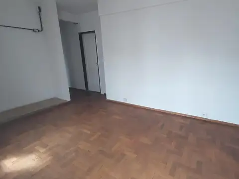 Departamento en Alquiler en Colegiales, $ 500.000