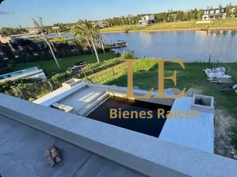 Casa en Venta en El Naudir, USD 649.900