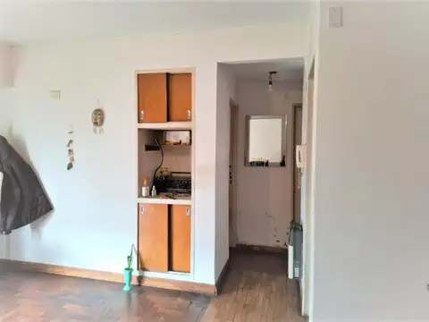 Dr. Ignacio Arieta 2619 , Piso 1