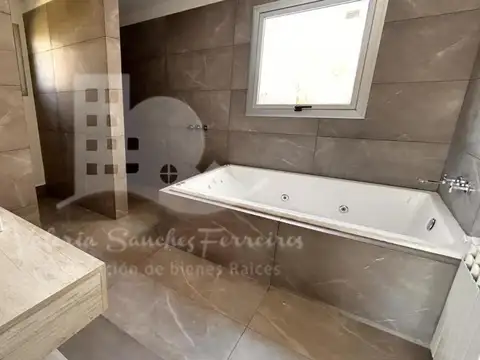 Casa en Venta en Fincas de Iraola I, USD 495.000