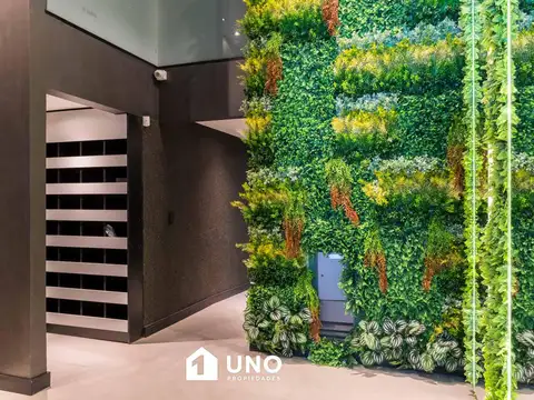 Italia y 3 de Febrero - Dpto Monoambiente. Posibilidad cochera.