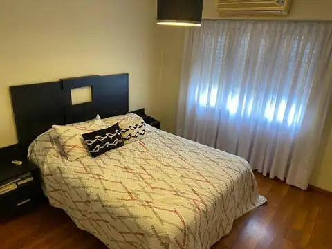 CASA EN VENTA - Castelar Norte