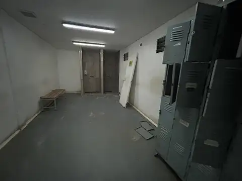 GALPÓN DE 1070 M² EN PB, ENTRADA DE CAMIONES Y TRIFÁSICA - BELGRANO/COLEGIALES