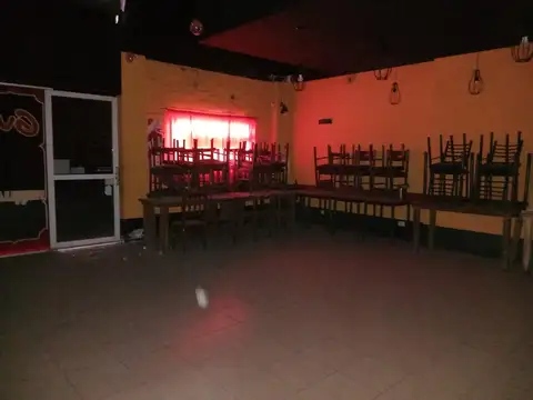 Local en Venta 40 años