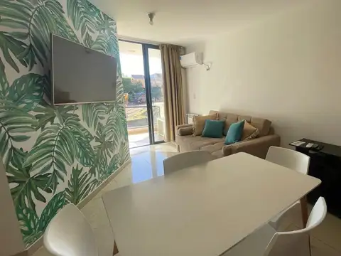 Venta departamento dos dormitorios amoblado con cochera en Villa Carlos Paz 