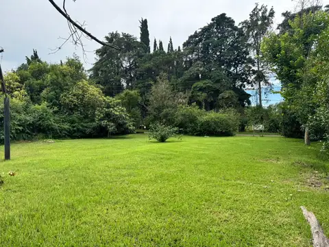 Terreno en Venta 20  mts Fondo