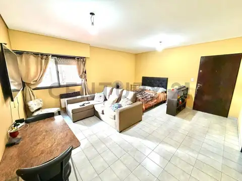 Venta Monoambiente Apto Profesional en Morón Centro – 31,45 m² – Bajas Expensa
