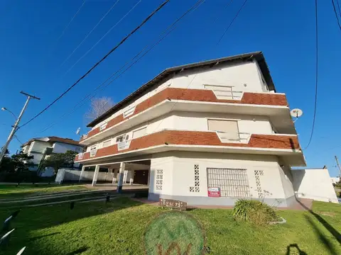 Departamento en venta c/ cochera en Zona Sur