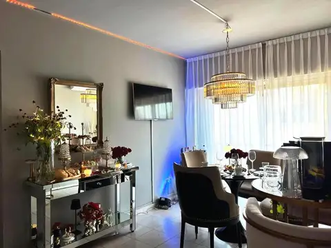 2 AMB CFTE BALCÓN FRANCES  TODO LUZ! IMPECABLE!