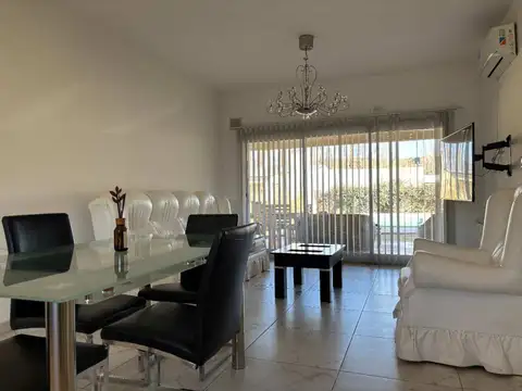Casa 3 ambientes con 2 baños