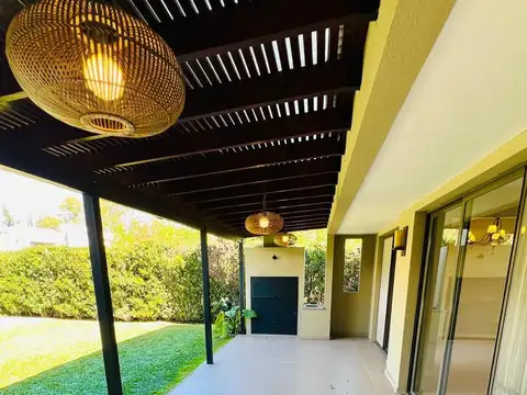 Casa en Alquiler 15 años