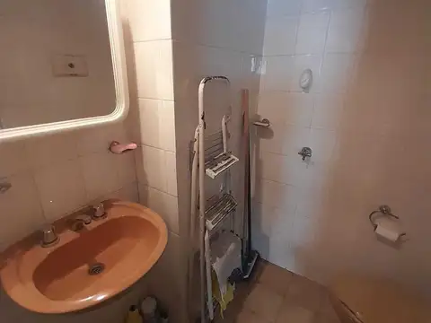 Oficina de 2 ambientes.