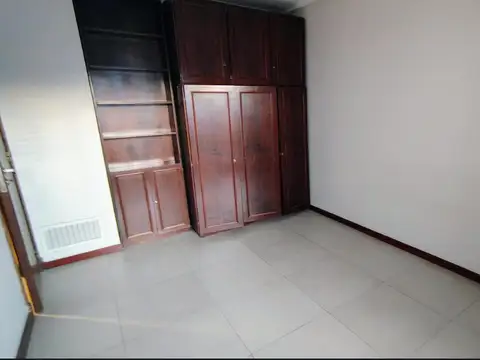 Casa en Venta en La Plata [Cod: 2838-27]