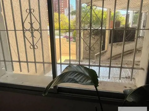 Oficina 4 ambientes con 1 baño