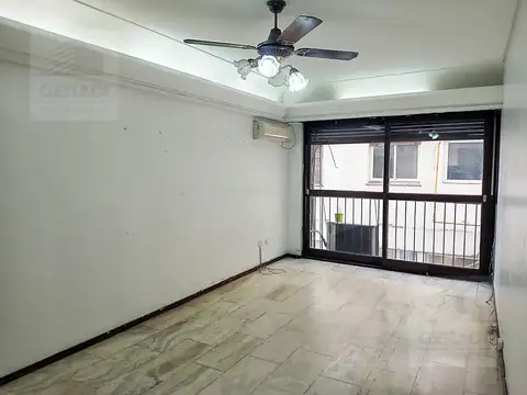 Departamento en Venta en Flores, USD 160.000