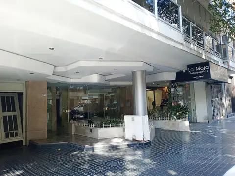 Departamento 3 ambientes con dependencia - edificio con Amenities - en Flores