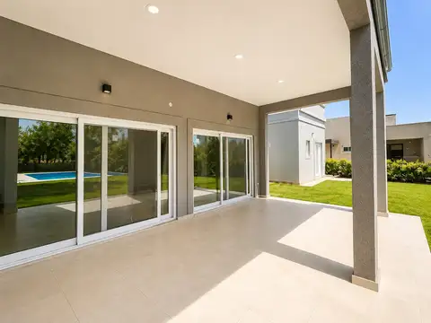 Casa  en Venta en Casuarinas del Pilar, Zelaya, Pilar