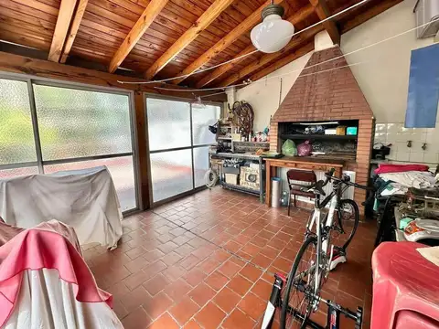 Depto Tipo Casa 5 ambientes con 1 baño