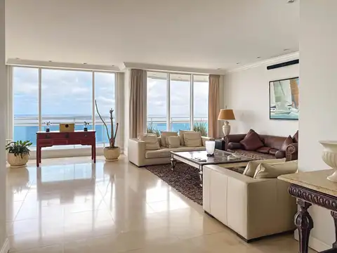 Playa Mansa Parada 4