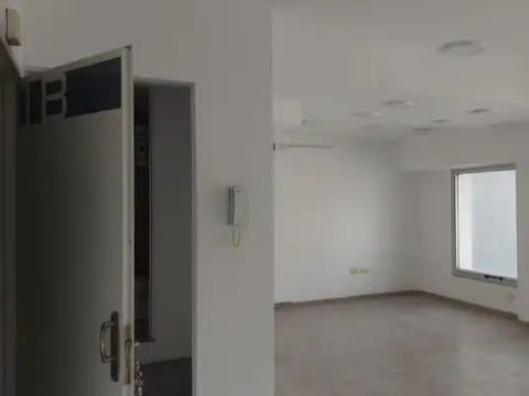 Avenida Adolfo Alsina 300, Piso 1