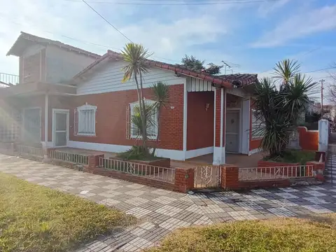 CASA EN VENTA 4 AMB. PARAMARIBO 6296 WILDE