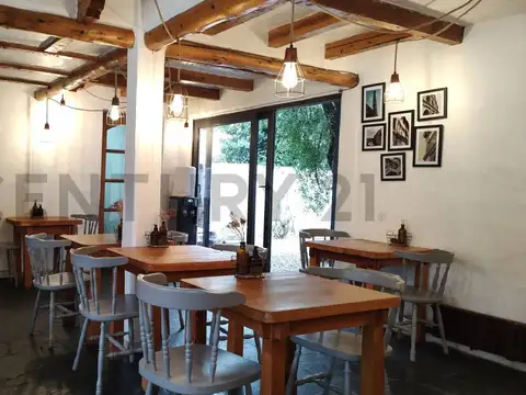 HOSTERÍA EN VENTA – CENTRO DE SAN MARTÍN DE LOS ANDES