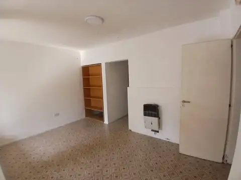 Casa en Alquiler en Ludueña, $ 630.000