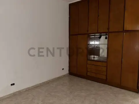 Pablo Giorello 1500, Piso 0