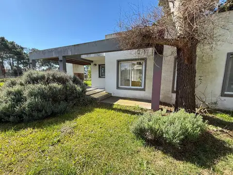 VENTA CASA 3 AMBIENTES LA CALETA