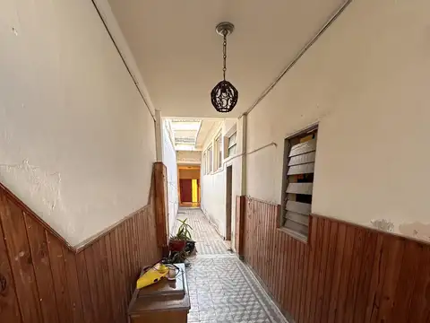 Venta Casa-Terreno en Calle Rioja 1133, Barrio Alberdi, Córdoba