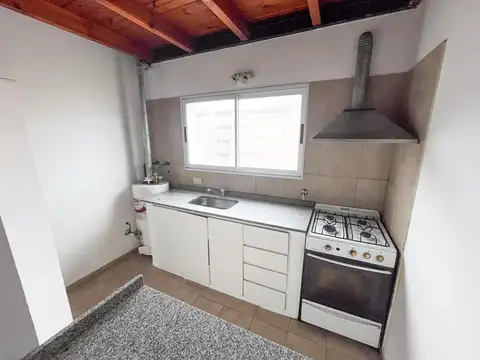 Departamento en Alquiler en Villa Gobernador Galvez, $ 560.000