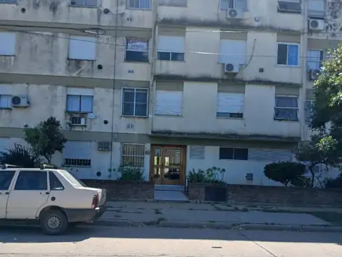 Padre Zacarias 100, Piso 3