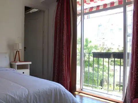 VENTA DEPARTAMENTO DE UN AMBIENTE, SUPER LUMINOSOS, EXCELENTE ESTADO