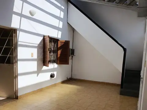 Departamento tipo casa en venta en Santos Lugares