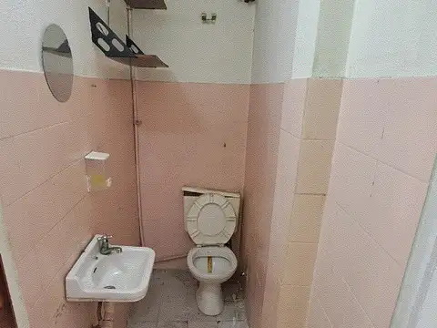 LOCAL SOBRE AV SN MARTIN