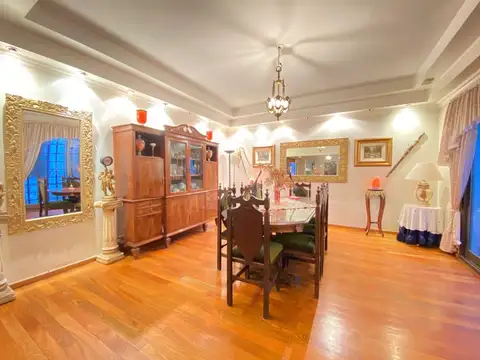 Departamento 5 ambientes con 4 baños