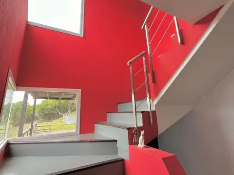 Casa 5 ambientes con 4 baños