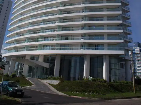 Departamento  en Alq. Temporario en Playa Mansa, Punta del Este, Punta del Este / Maldonado