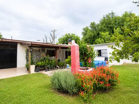 Venta Casa Rincón a 1 cuadra de la Plaza