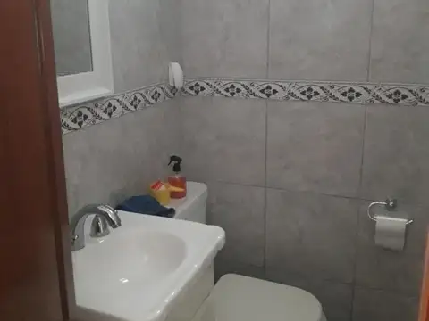 Chalet 3 ambientes en venta en Barrio Guemes