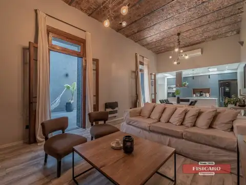 Casa en Venta con 1 cochera